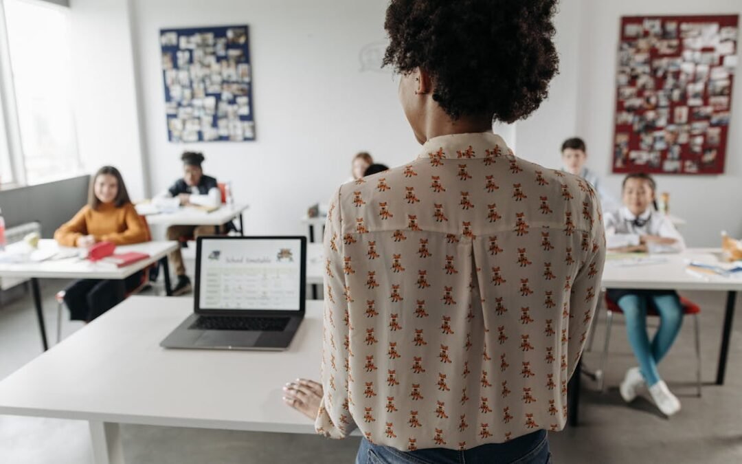 Graduate Credits for Illinois Teachers: 2026 Salary Lane Guide